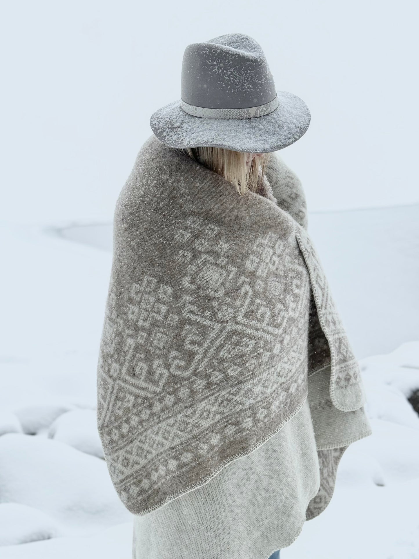 “Embroidered” [Icelandic Lambswool Blanket] Flax + Ivory